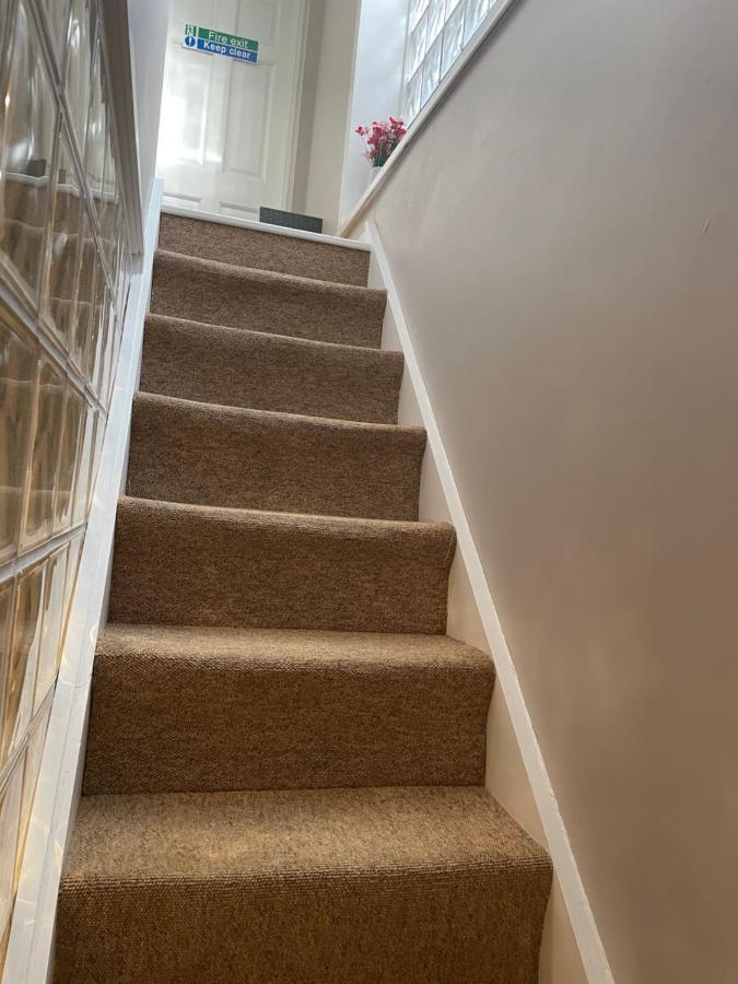 Hot Numbers Apartment Cambridge  Bagian luar foto