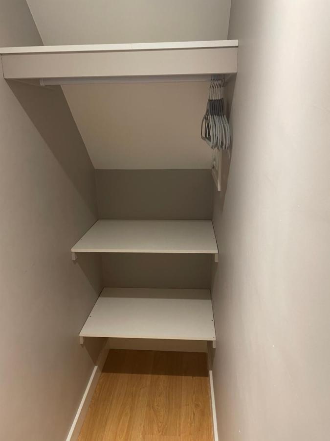 Hot Numbers Apartment Cambridge  Bagian luar foto
